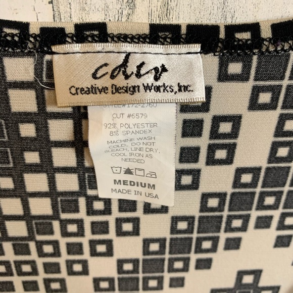 Geometric print Creative Design Works shirt. - Picture 2 of 3